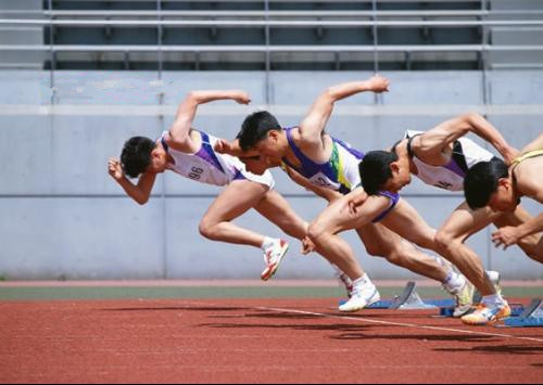 起跑後怎樣跑動才合理