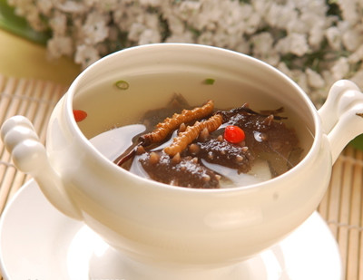 冬蟲夏草的食療作用與食用方法