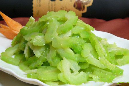 復發性口瘡吃什麼好 多吃苦瓜清熱