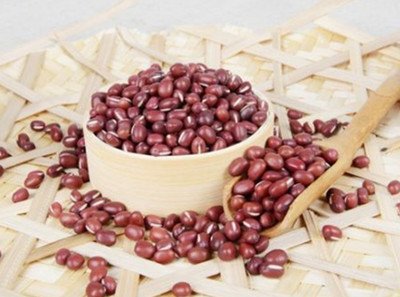 秋冬<a href=http://www.daocaipu.com/yangsheng/ target=_blank class=infotextkey>養生</a>常吃紅豆的四大好處 養心健胃