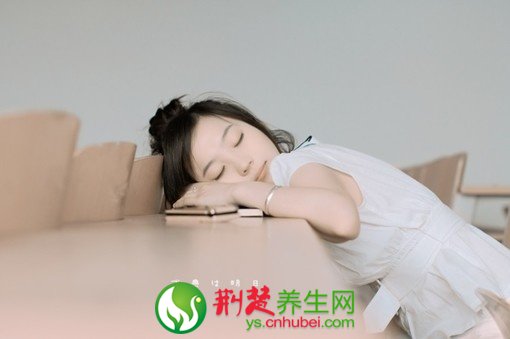 保健名醫湯軍教學生如何走出假期綜合症