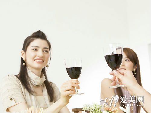  紅酒的6大美麗魔法養顏抗衰 加速新陳代謝 