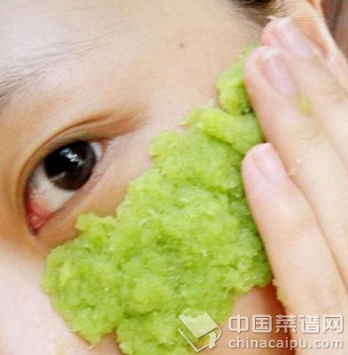 苦瓜汁外用消痘祛粉刺槓槓滴