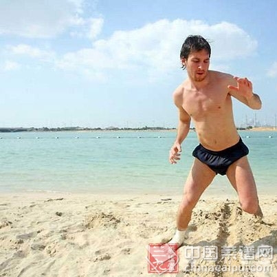 夏季坦胸露背 疾病防不慎防