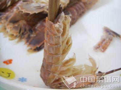 教你用筷子快速剝瀨尿蝦殼