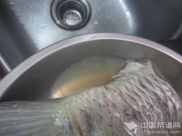 清蒸魚尾