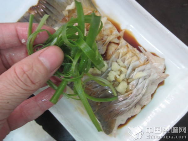 清蒸魚尾