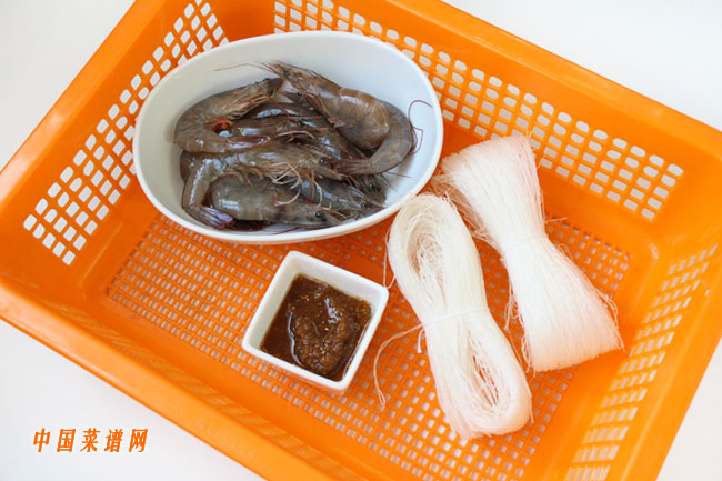 滋味十足的沙茶鮮蝦粉絲煲