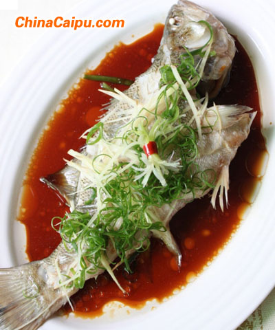 清蒸鱸魚