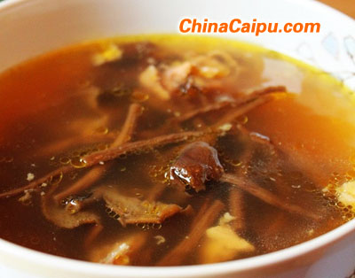 茶樹菇雞湯