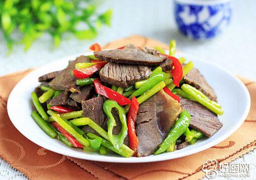 蒜苔炒牛肉