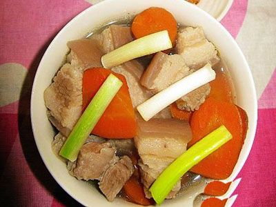 清燉五花肉胡蘿蔔