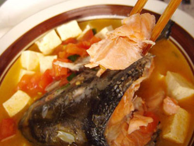三文魚頭豆腐湯