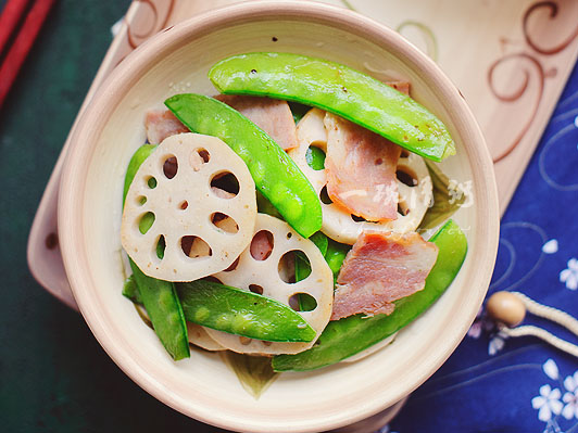 藕片培根炒豆莢