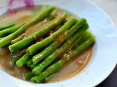 麻醬淋豇豆