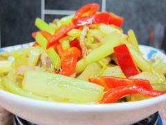西芹搾菜炒肉絲