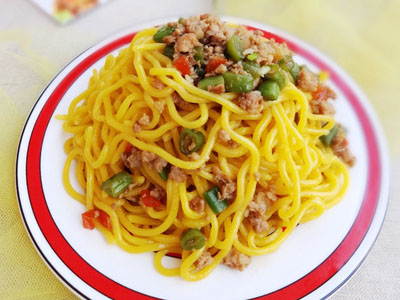 肉末拌胡蘿蔔面