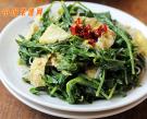 麻醬拌山苜楂菜