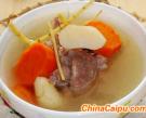 胡蘿蔔茅根馬蹄豬骨湯