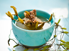 石橄欖龍骨湯