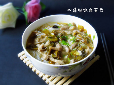 酸菜肉絲米線
