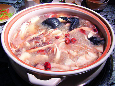 菌子火鍋