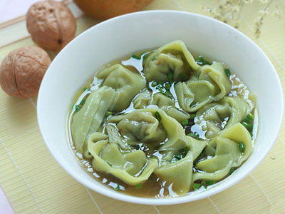 蝦仁蘆筍彩色大餛飩
