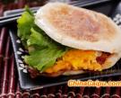 培根煎蛋夾饃